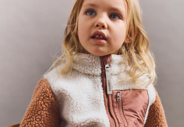 Kinder Mode Trends 2026: Skandinavischer Minimalismus LIEWOOD