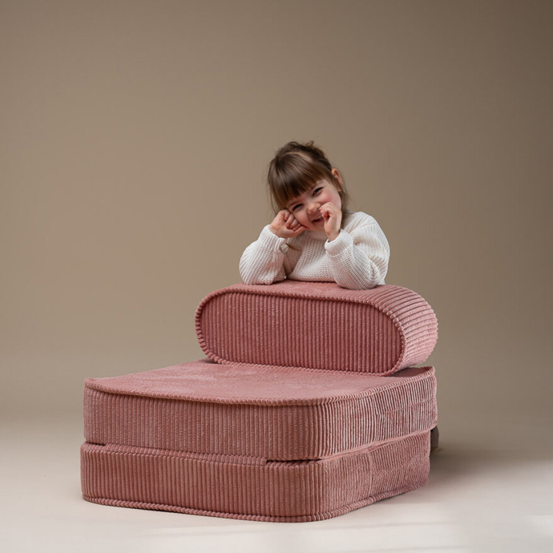 Ausklappbarer Kindersessel Wigiwama® – Pink Mousse Flip Ausklappbarer Kindersessel Wigiwama® – Pink Mousse Flip