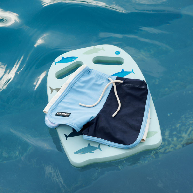LIEWOOD Hayden Schwimmbrett für Kinder Shark / Dove blue