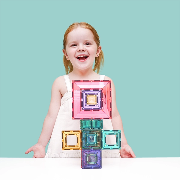 Magnetisches Konstruktionsspielzeug CONNETIX Magnetisches Konstruktionsspielzeug CONNETIX
