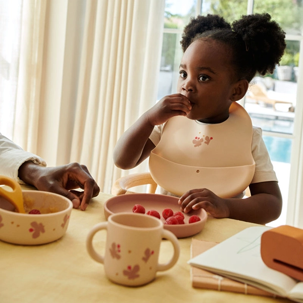 LIEWOOD Silikon-Geschirrset Vivi Butterfly / Apple blossom LIEWOOD Silikon-Geschirrset Vivi Butterfly / Apple blossom